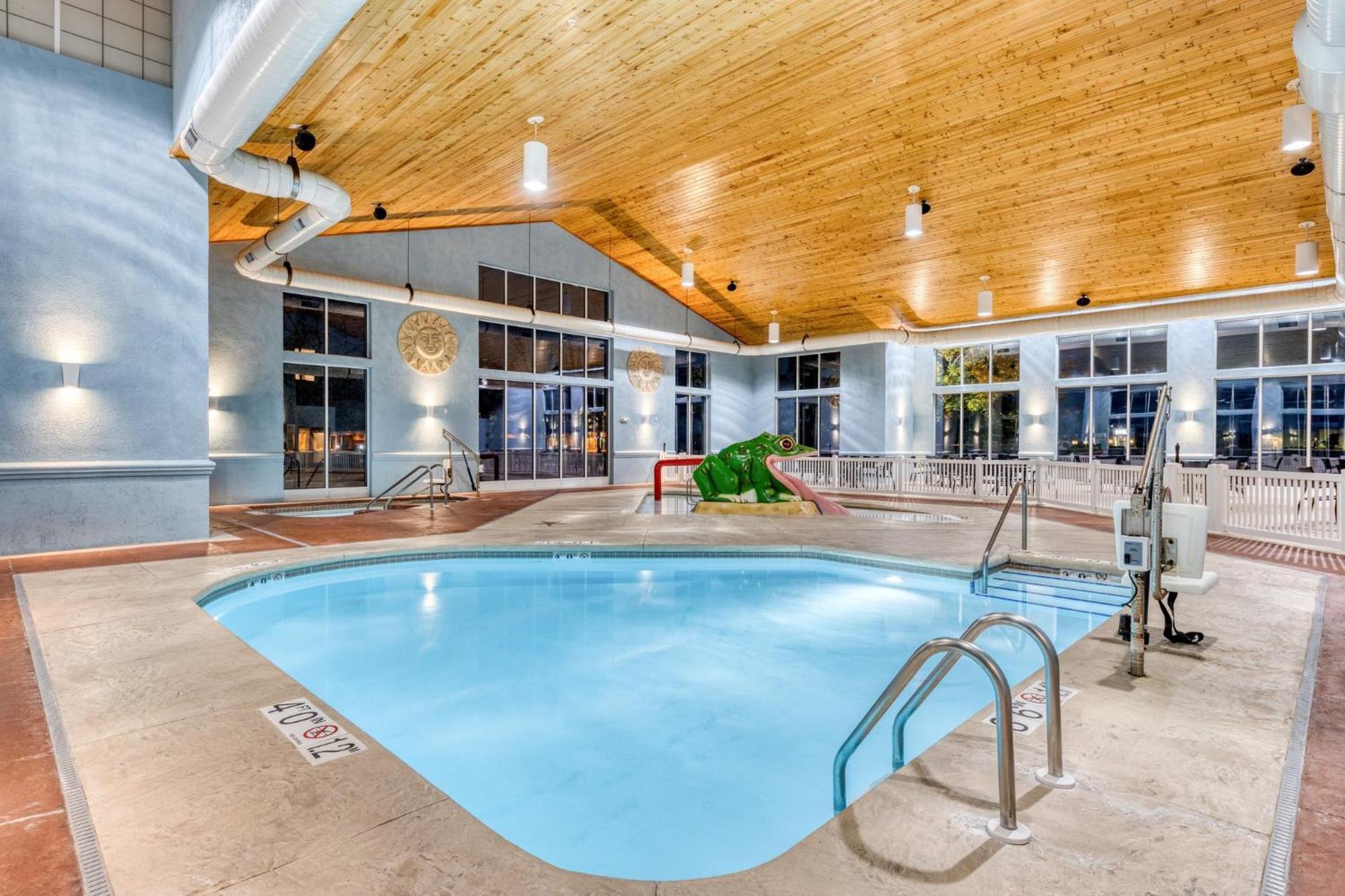 Holiday Inn Express & Suites - Green Bay East By Ihg Kültér fotó